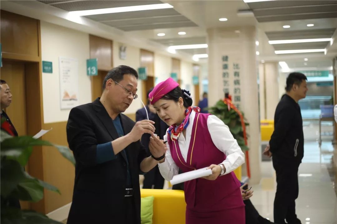 梅州24小时套医保卡(北京医保卡使用指南)